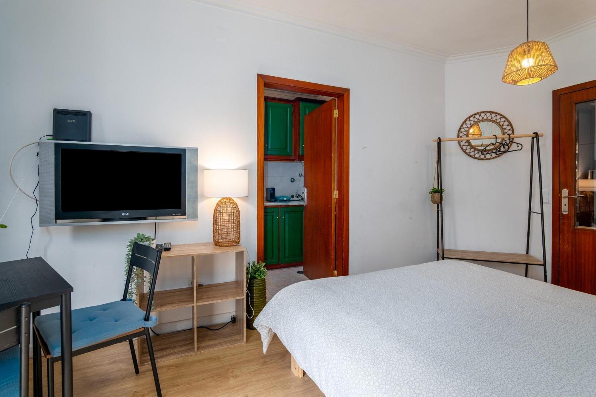 Renovated Feb25 Clerigos Cozy Balcony With Self Check In Apartamento
